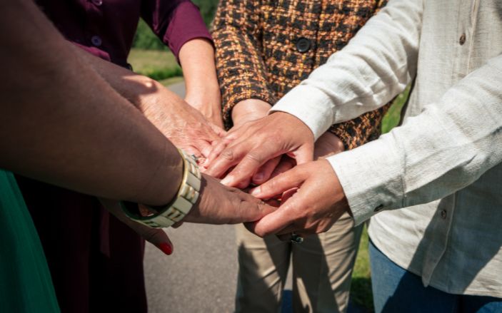 Natuur loopt door alle culturen heen. Het verbindt. Natuur loopt door alle culturen heen. Het verbindt.